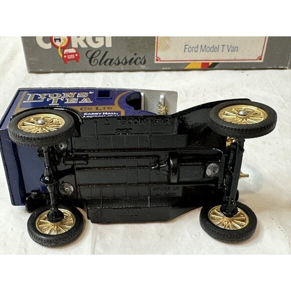 Corgi Die Cast C865 Ford Model T 1915  J Van Lyons Co LTD Tea Blue Original Box - Picture 4 of 4